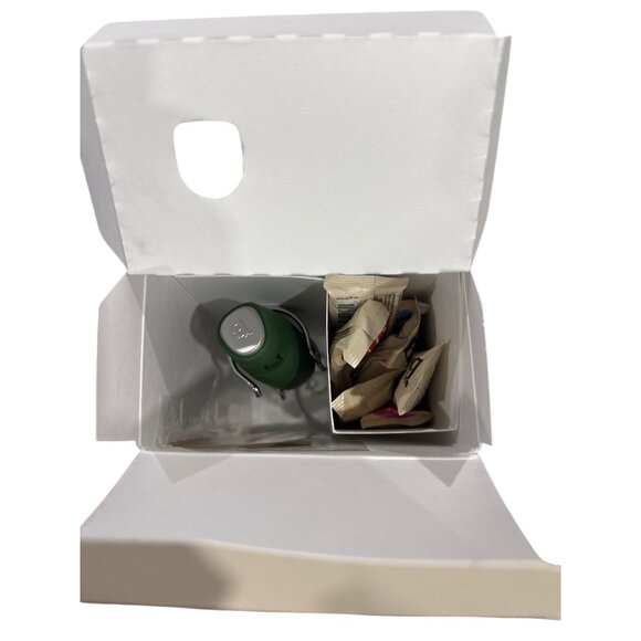 Bloom Colostrum Starter Kit With Electric Mixer & 8 Stick Packs For Gut Health & - Picture 3 of 8